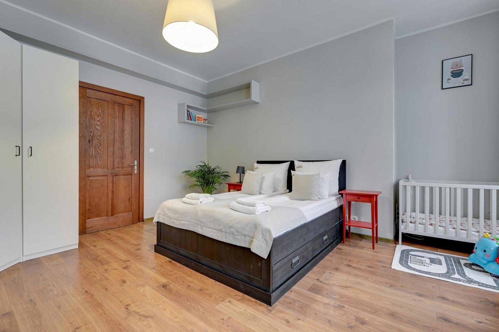 City Center, Art House & Family Stay By Downtown Apartments Γκντανσκ Εξωτερικό φωτογραφία